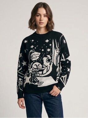 Black and White Graphic Crewneck Sweater - Unbranded